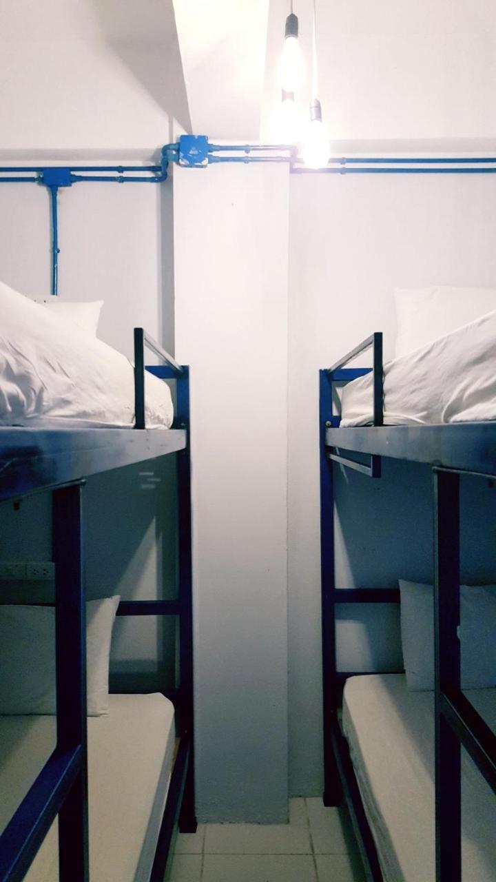 Safe And Sound Hostel Chiang Mai Bagian luar foto