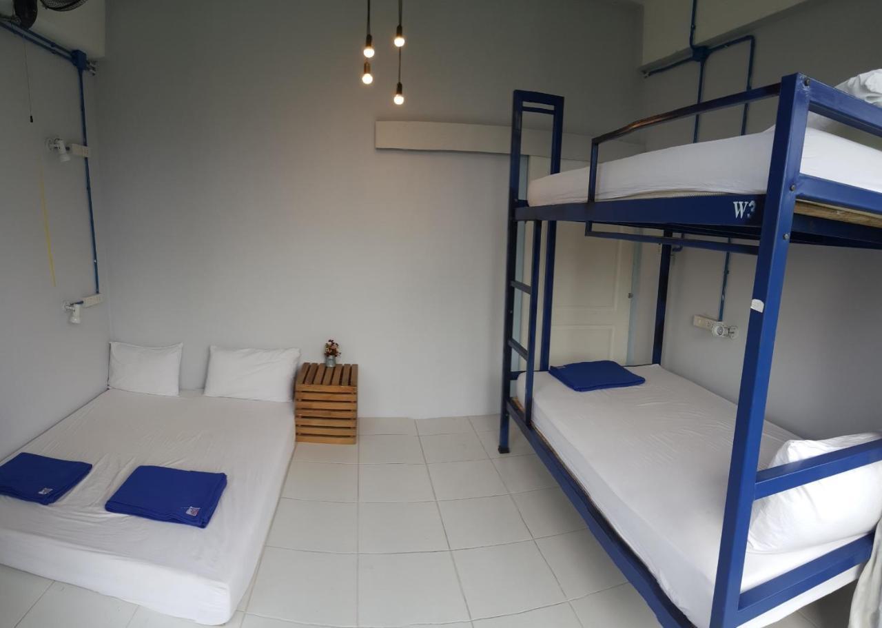 Safe And Sound Hostel Chiang Mai Bagian luar foto